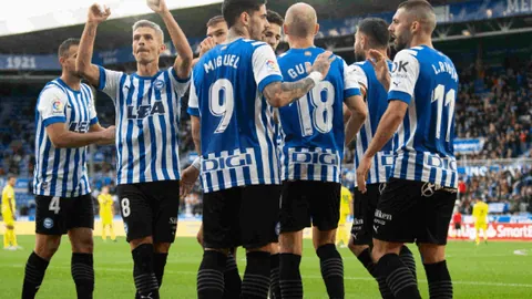 萨拉赫改踢影锋策略：中路发挥头脑优势减少跑动